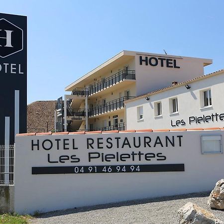 Hotel Restaurant Les Pielettes Le Rove Esterno foto