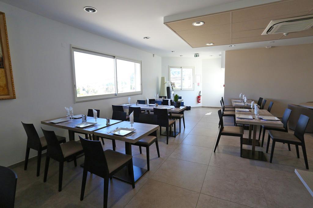 Hotel Restaurant Les Pielettes Le Rove Esterno foto