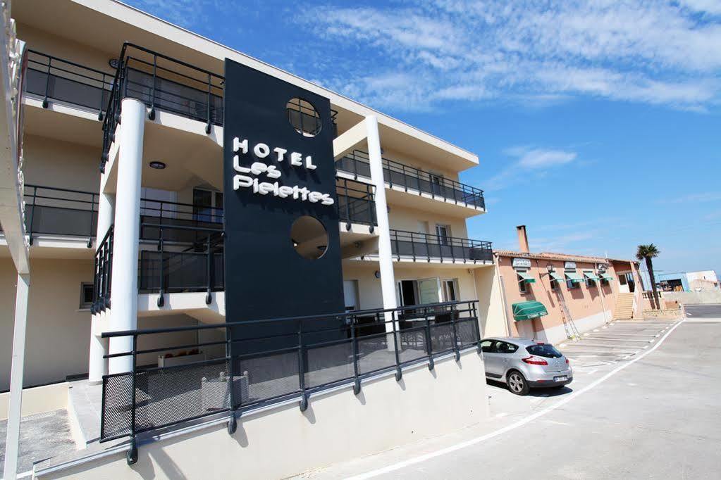 Hotel Restaurant Les Pielettes Le Rove Esterno foto